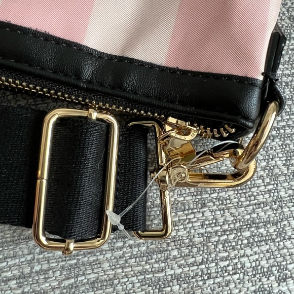 Victoria’s Secret VS GETAWAY OVERNIGHT BAG - Picture 7 of 8